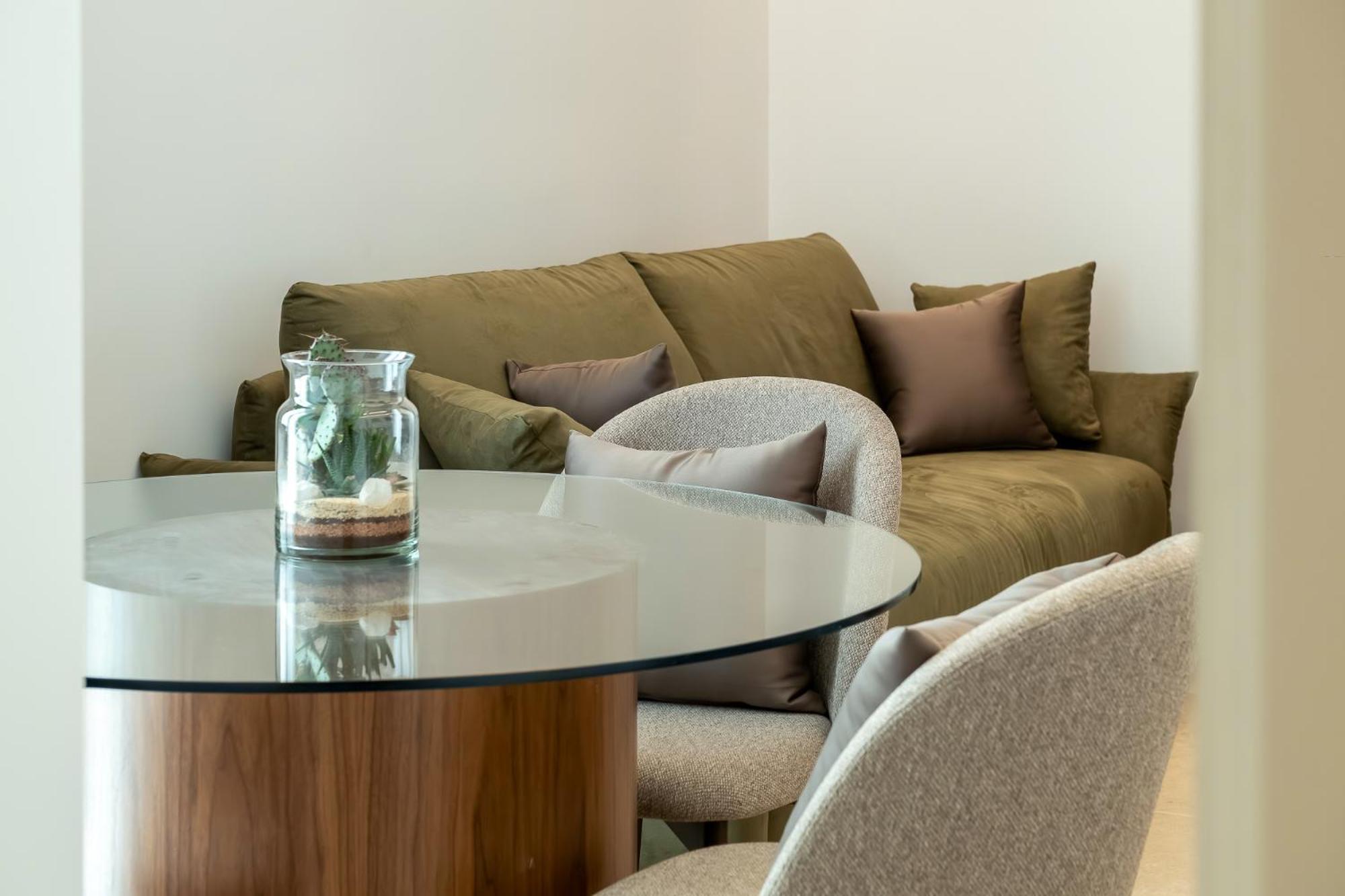 Skylife Minimalist Boutique Lejlighed